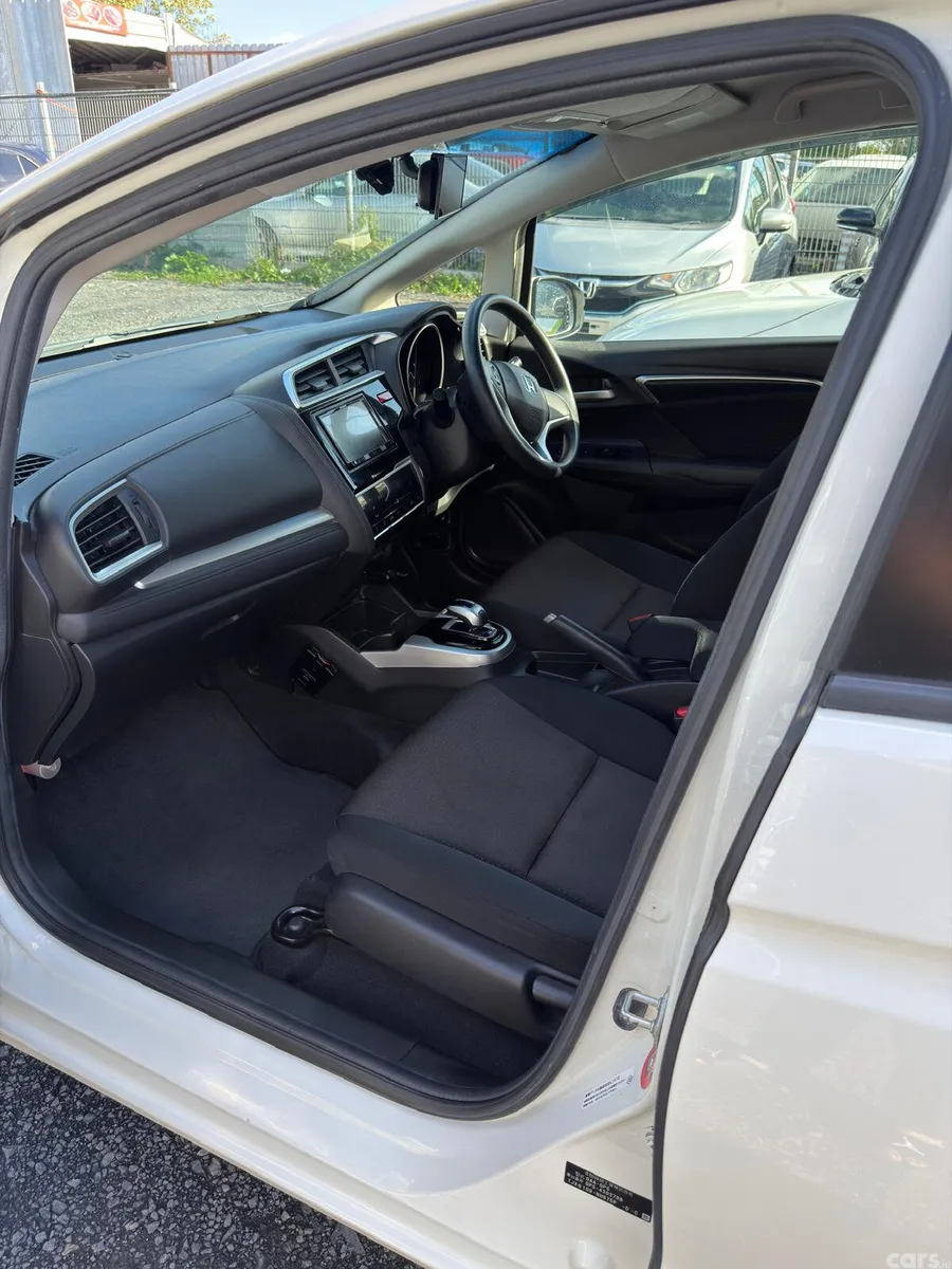 Honda Fit Hatchback, Petrol Hybrid, 2015, White