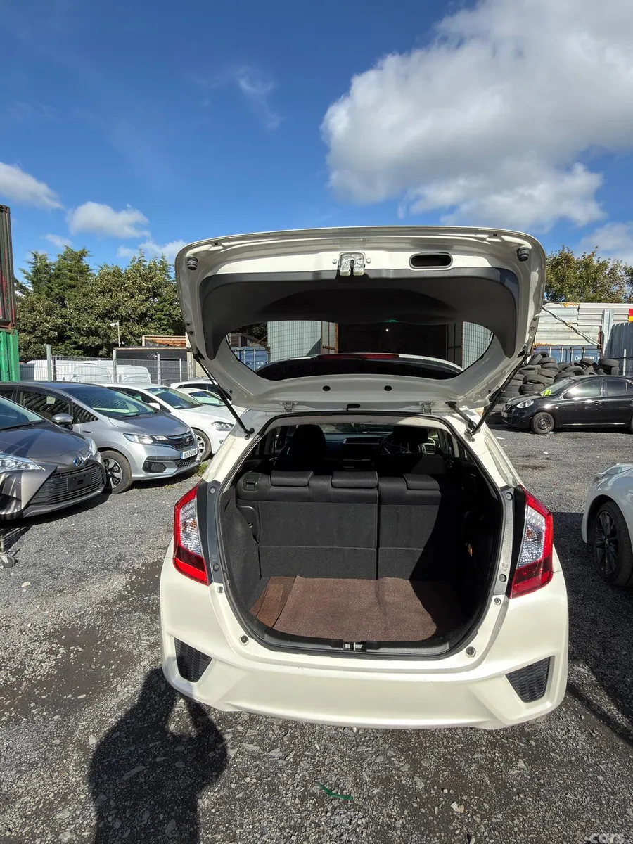 Honda Fit Hatchback, Petrol Hybrid, 2015, White