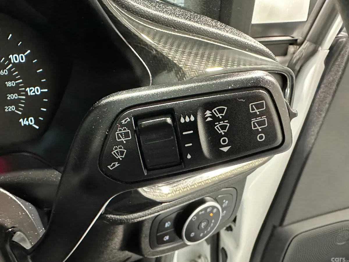 Ford Fiesta Hatchback, Diesel, 2018, White