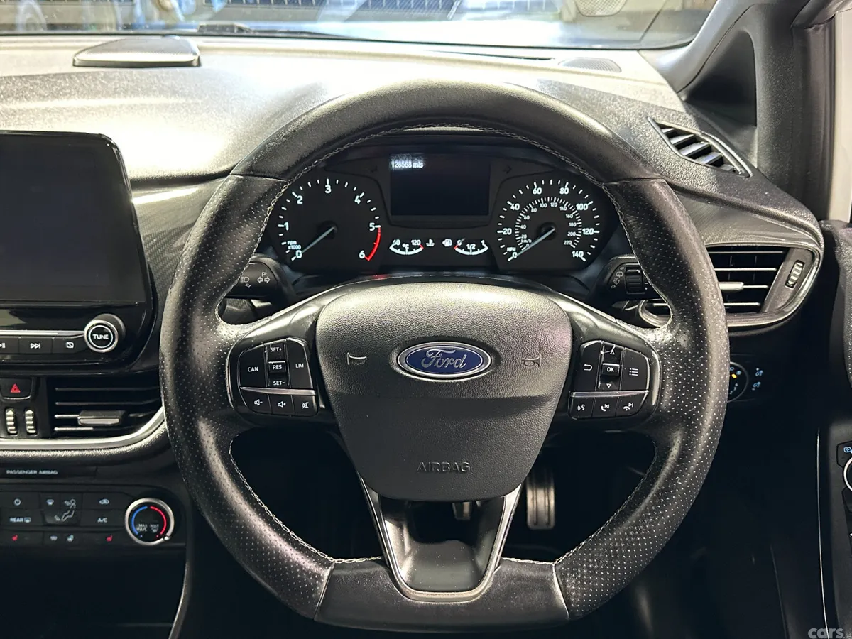 Ford Fiesta Hatchback, Diesel, 2018, White