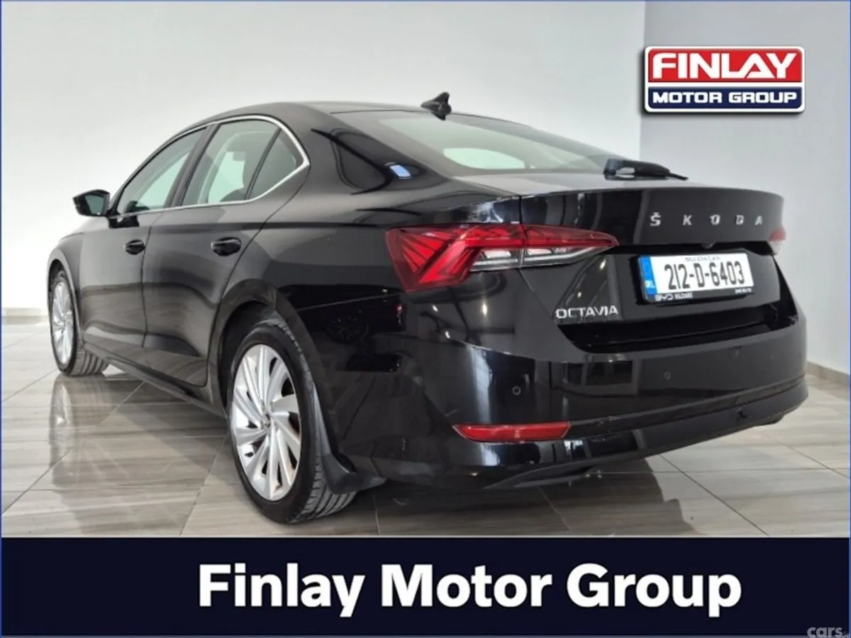 Skoda Octavia Saloon, Petrol, 2021, Black