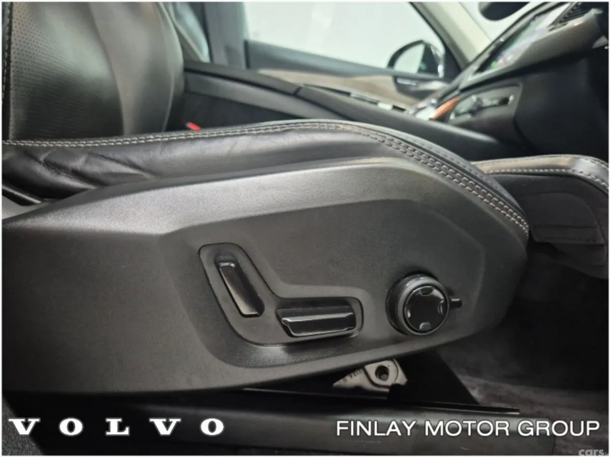 Volvo XC90 SUV, Petrol Plug-in Hybrid, 2023, Grey