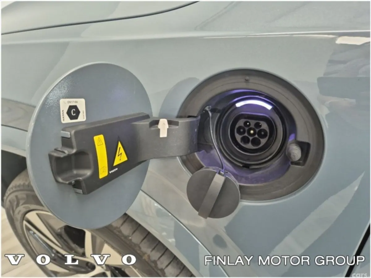 Volvo XC90 SUV, Petrol Plug-in Hybrid, 2023, Grey