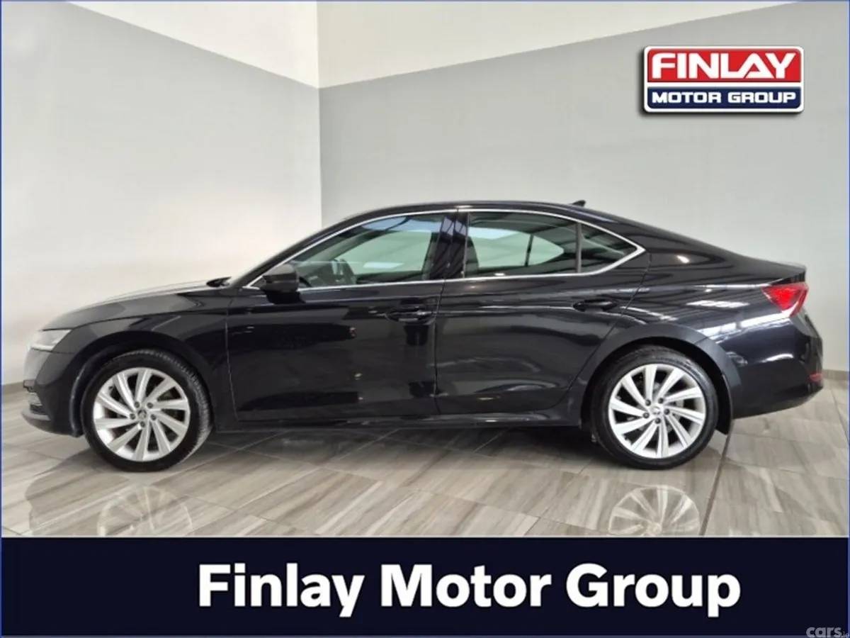 Skoda Octavia Saloon, Petrol, 2021, Black