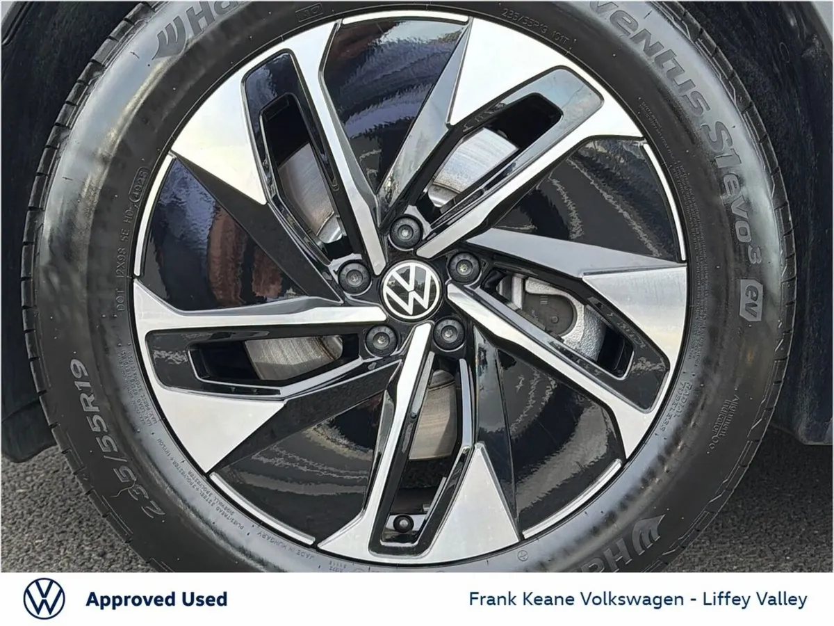 Volkswagen ID.4 SUV, Electric, 2026, Red