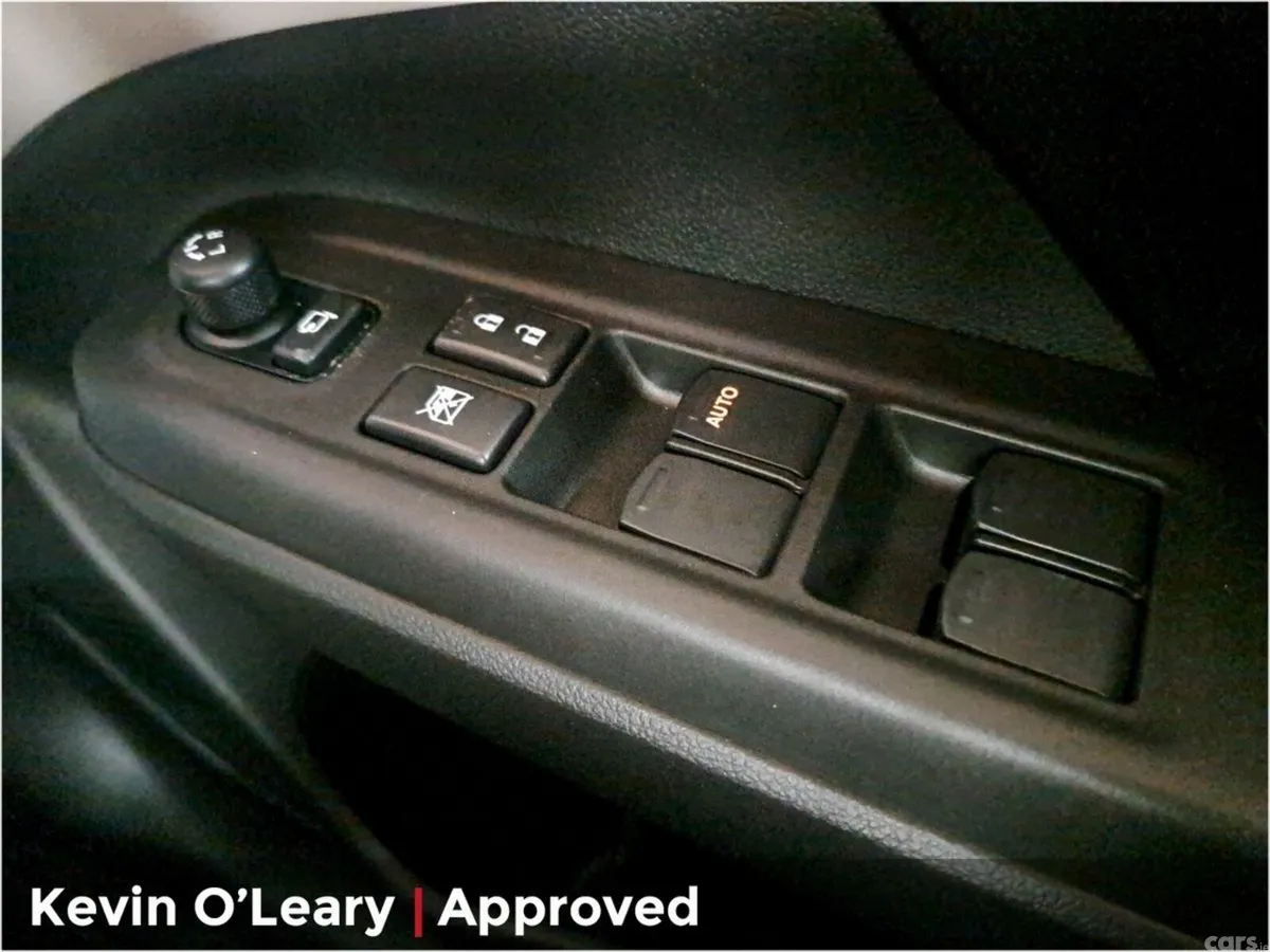Suzuki Swift Hatchback, Petrol, 2026, White