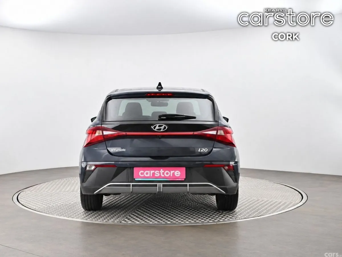 Hyundai i20 Hatchback, Petrol, 2024, Grey