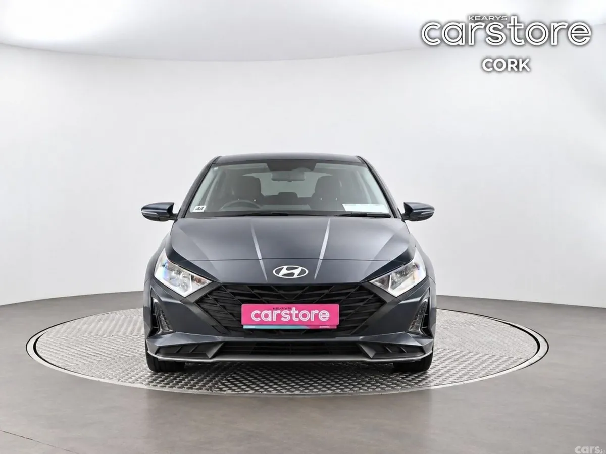 Hyundai i20 Hatchback, Petrol, 2024, Grey