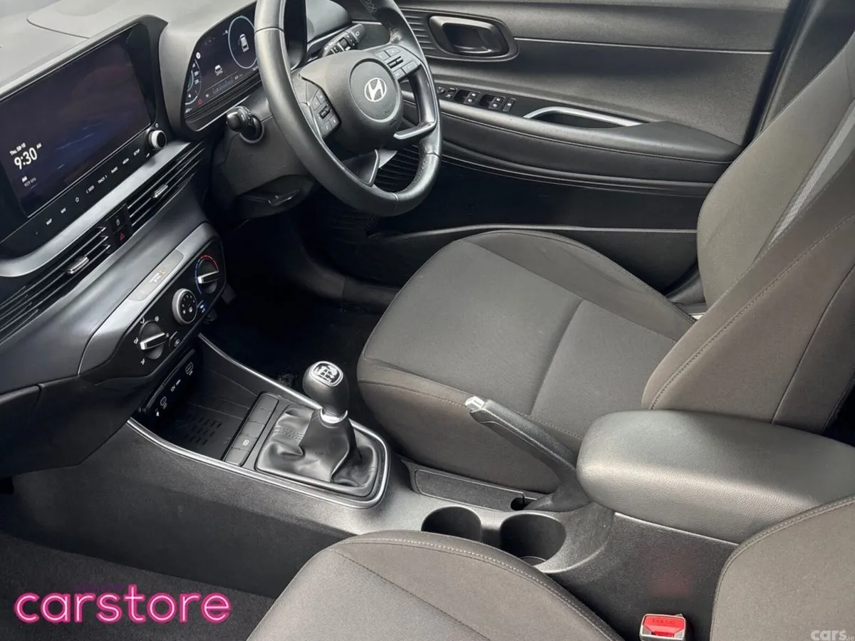 Hyundai i20 Hatchback, Petrol, 2024, Grey