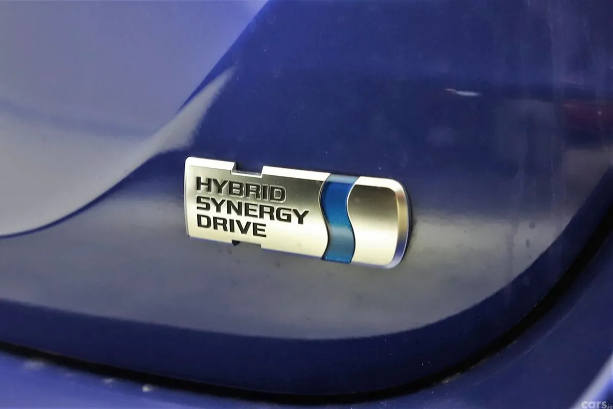 Toyota Yaris Hatchback, Petrol Hybrid, 2022, Blue