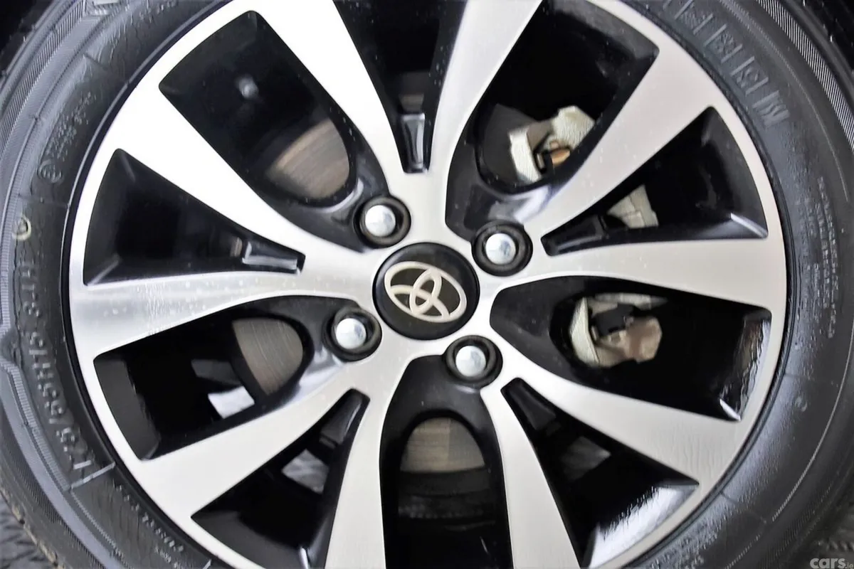 Toyota Yaris Hatchback, Petrol Hybrid, 2022, Blue