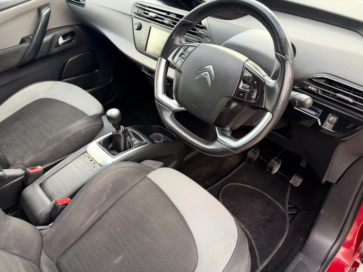 Citroen C4 Hatchback, Diesel, 2015, Red