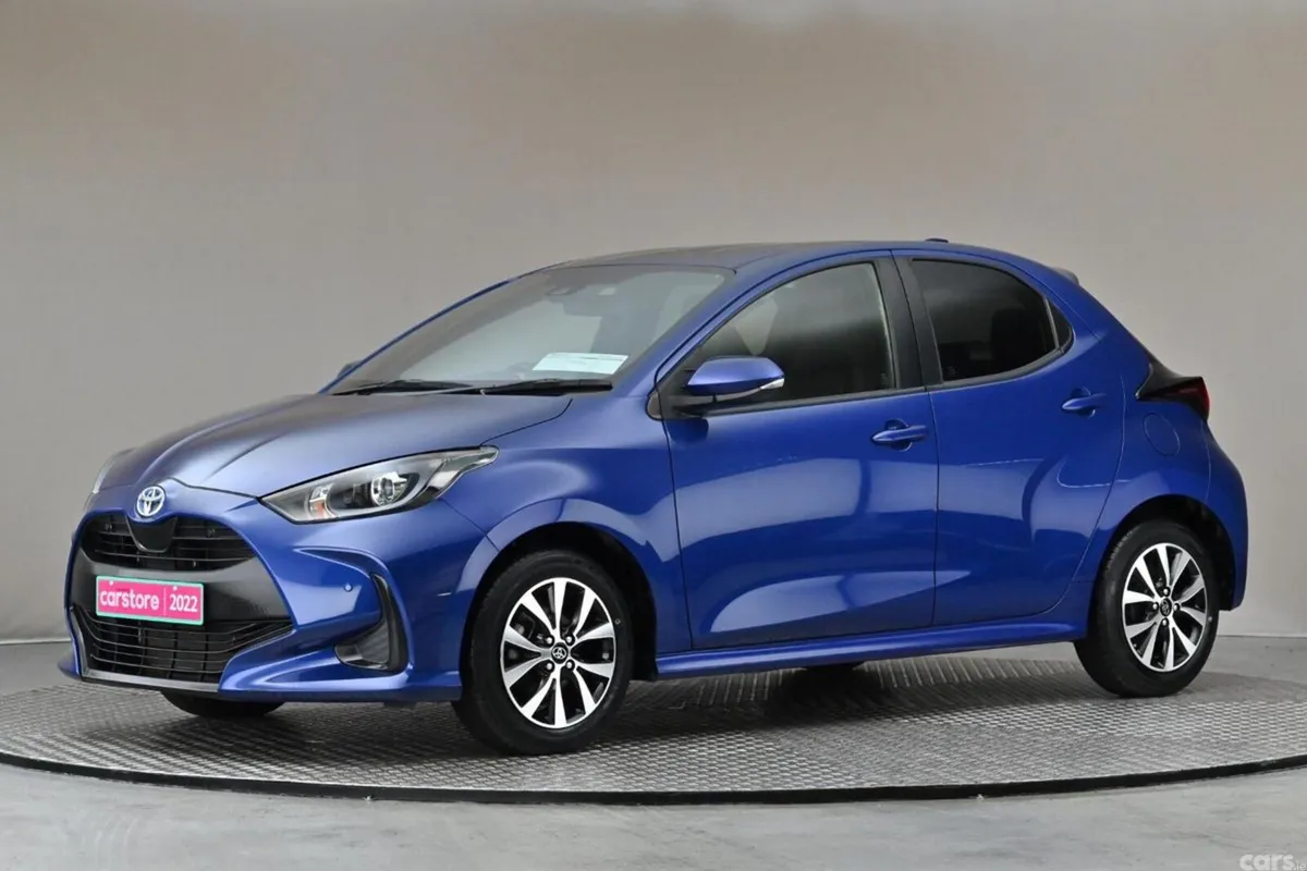 Toyota Yaris Hatchback, Petrol Hybrid, 2022, Blue