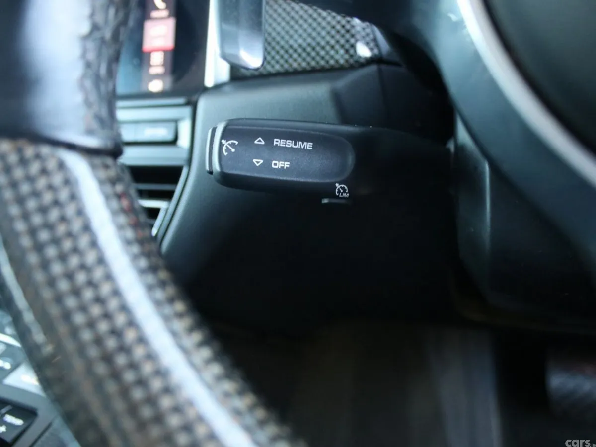 Porsche Macan SUV, Petrol, 2021, Grey