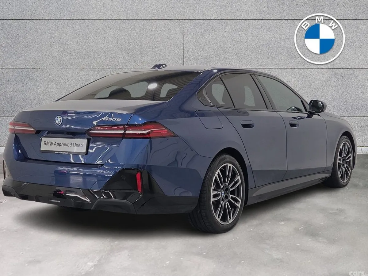 BMW 5-Series Saloon, Petrol Hybrid, 2026, Blue