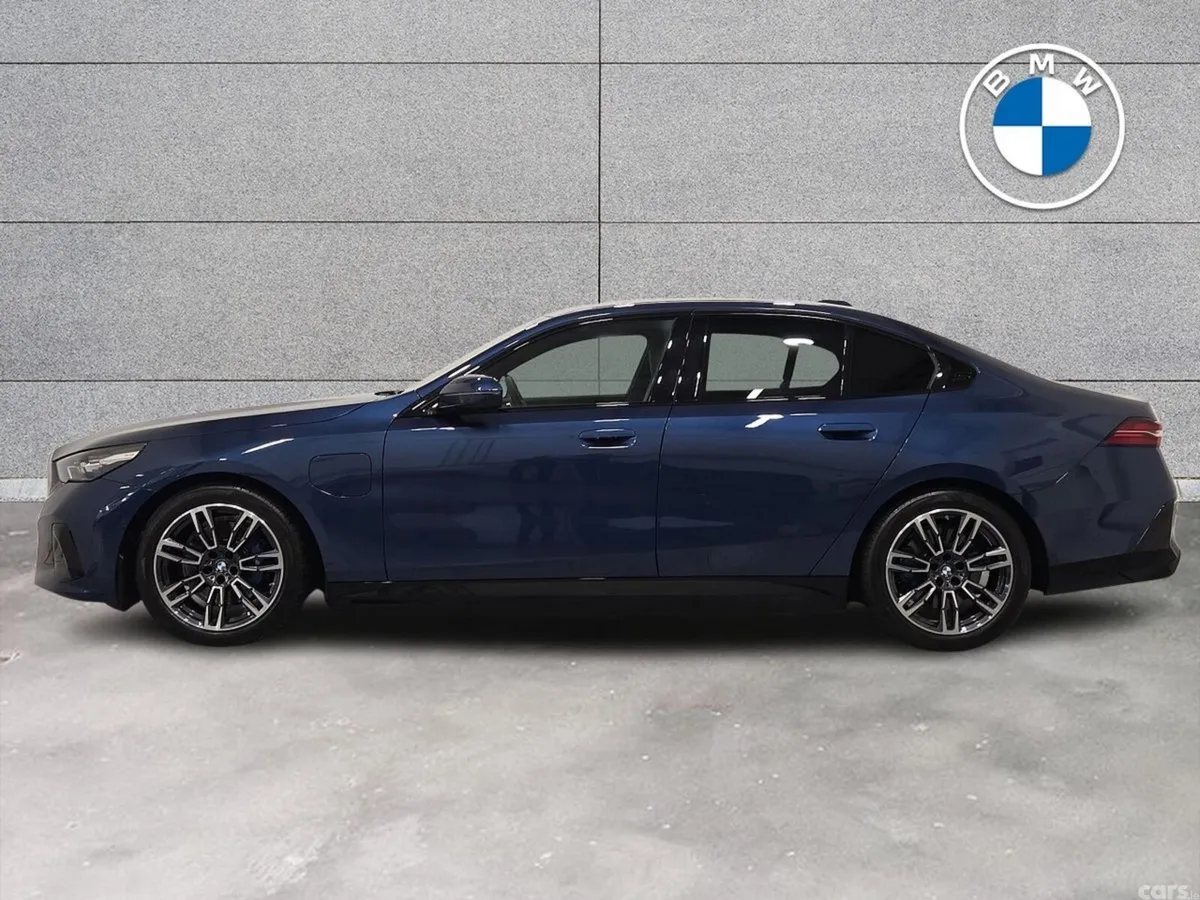 BMW 5-Series Saloon, Petrol Hybrid, 2026, Blue