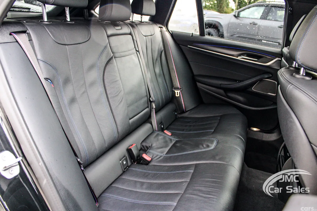 BMW 5-Series Estate, Diesel Hybrid, 2022, Black