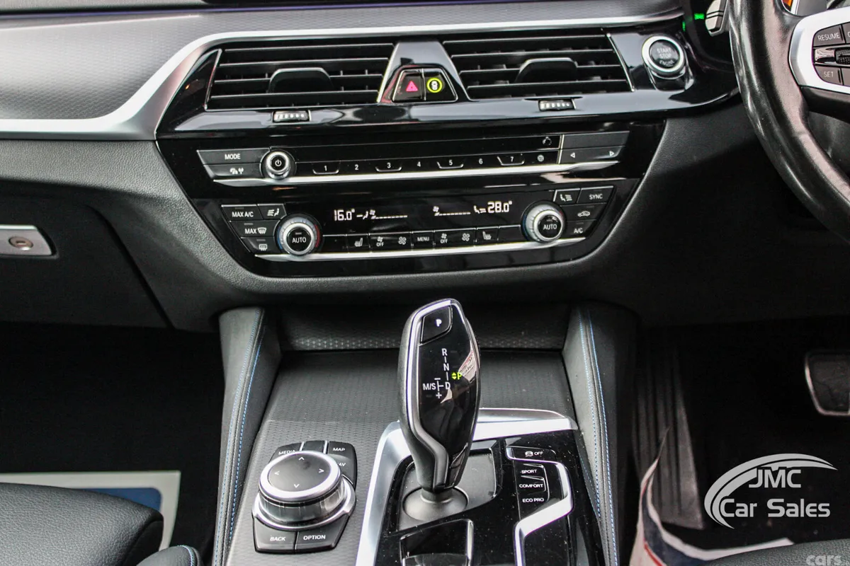 BMW 5-Series Estate, Diesel Hybrid, 2022, Black