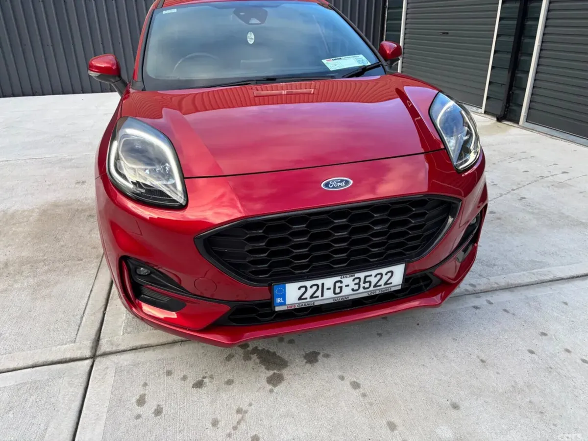 Ford Puma MPV, Petrol Hybrid, 2022, Red