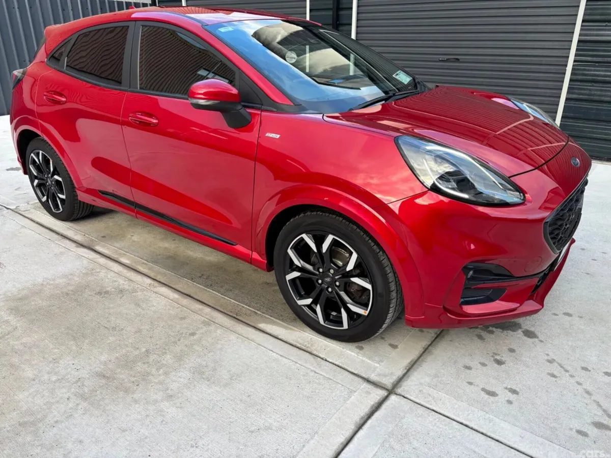 Ford Puma MPV, Petrol Hybrid, 2022, Red