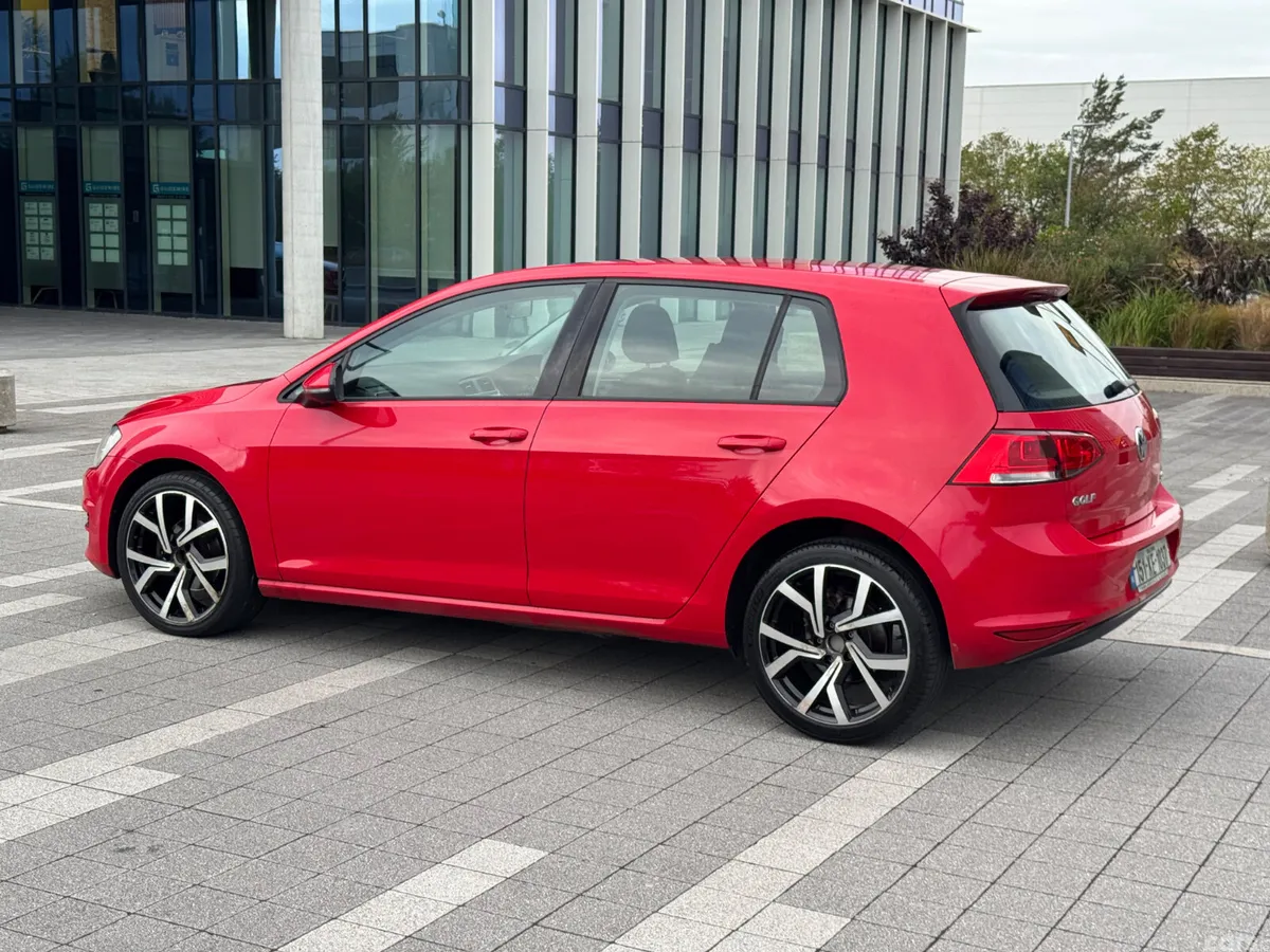 Volkswagen Golf Hatchback, Diesel, 2015, Red