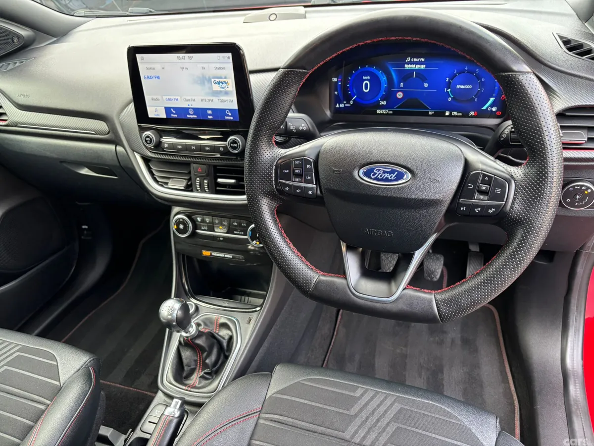 Ford Puma MPV, Petrol Hybrid, 2022, Red