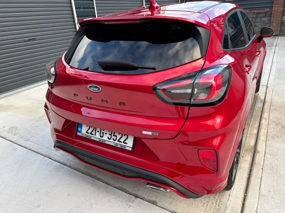 Ford Puma MPV, Petrol Hybrid, 2022, Red