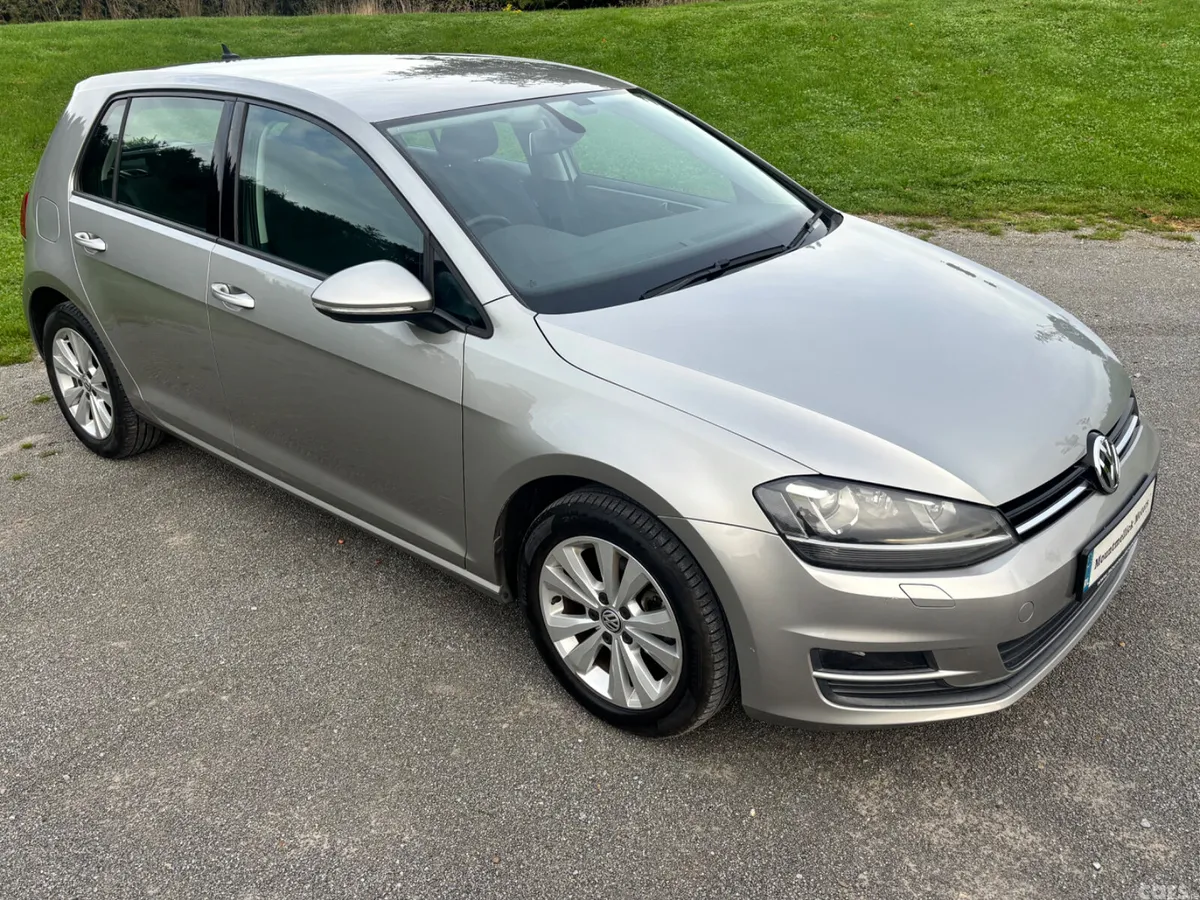 Volkswagen Golf Hatchback, Petrol, 2015, Silver