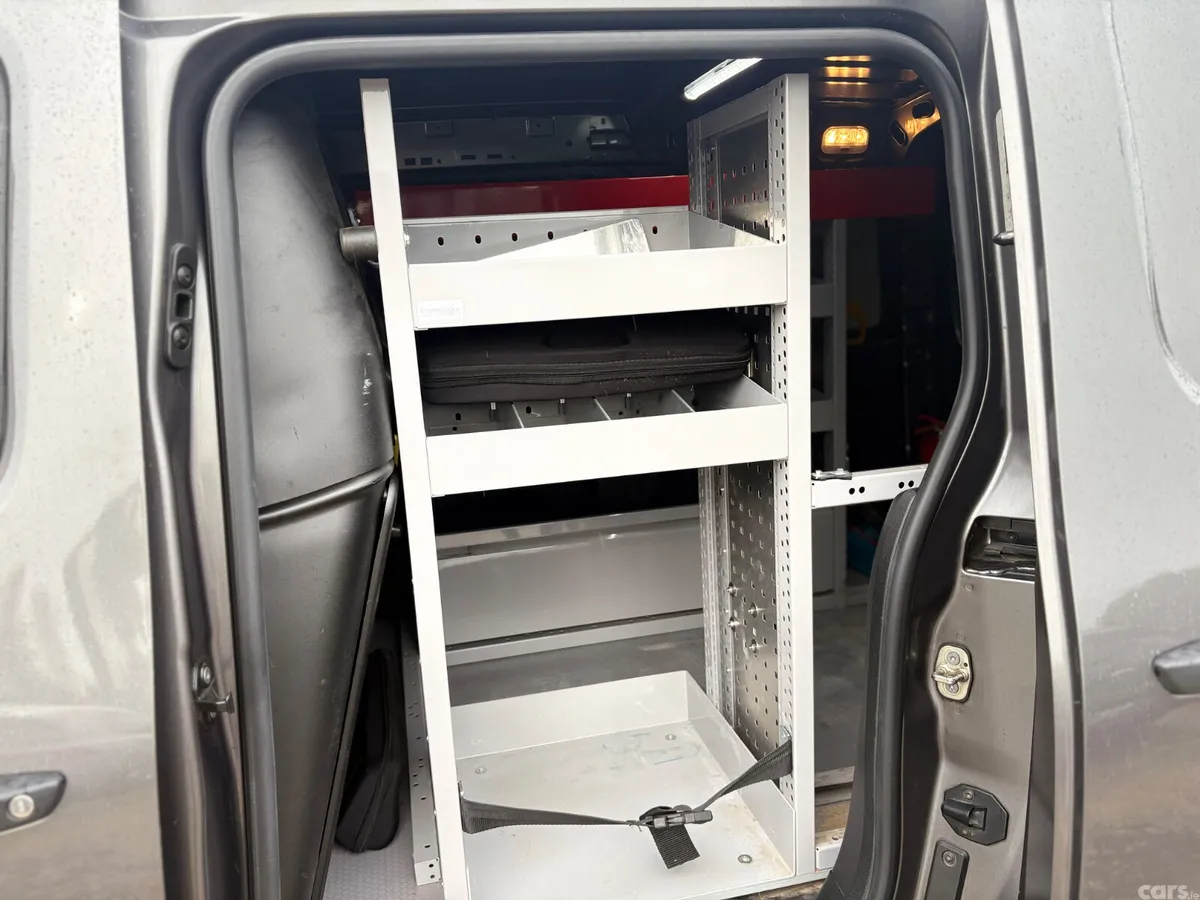 Peugeot Partner MPV, Diesel, 2020, Grey