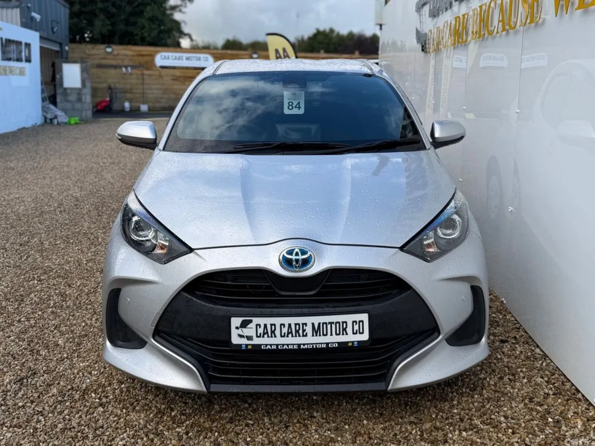 Toyota Yaris Hatchback, Petrol Hybrid, 2020, Silver