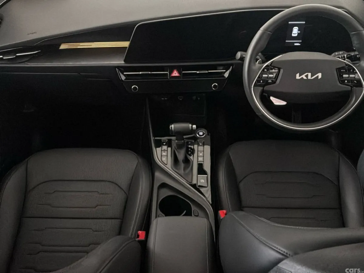Kia Niro Hatchback, Petrol Plug-in Hybrid, 2025, White