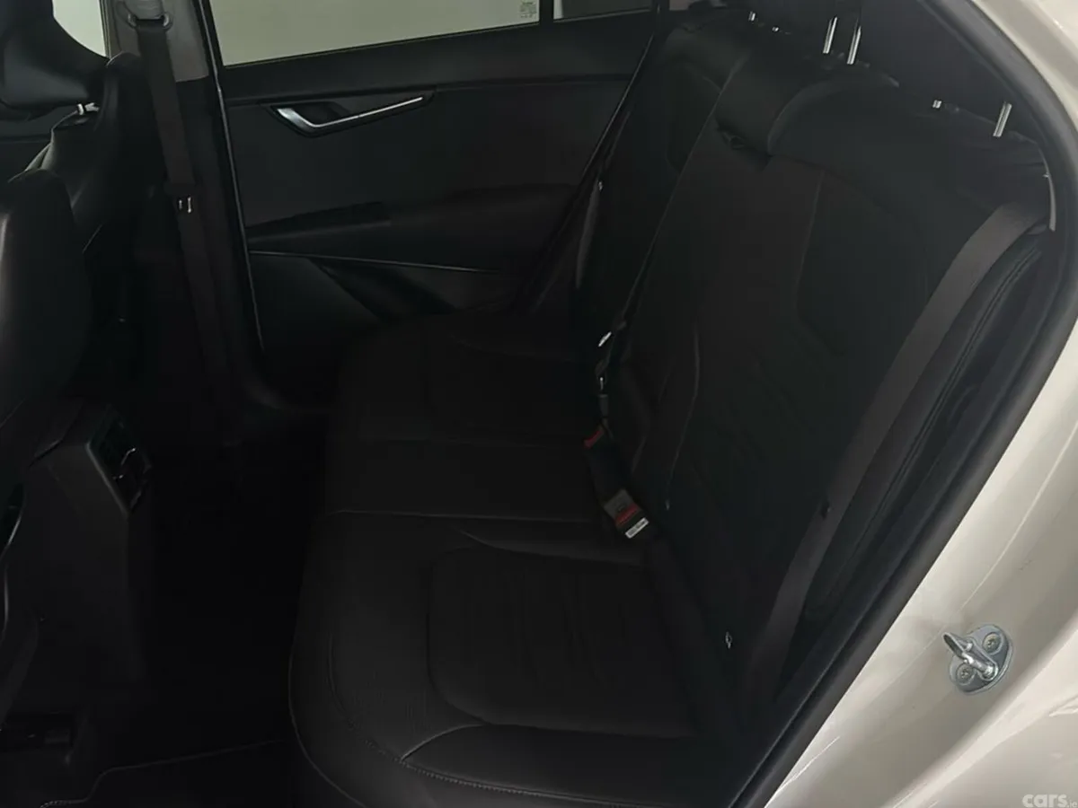 Kia Niro Hatchback, Petrol Plug-in Hybrid, 2025, White