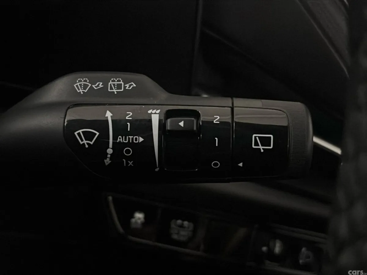 Kia Niro Hatchback, Petrol Plug-in Hybrid, 2025, White