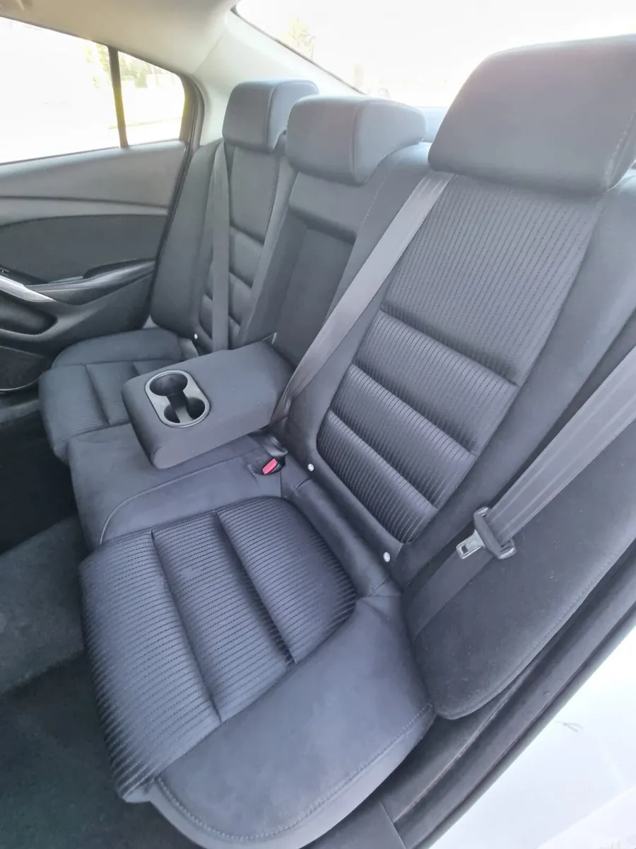 Mazda Mazda6 Saloon, Diesel, 2015, White