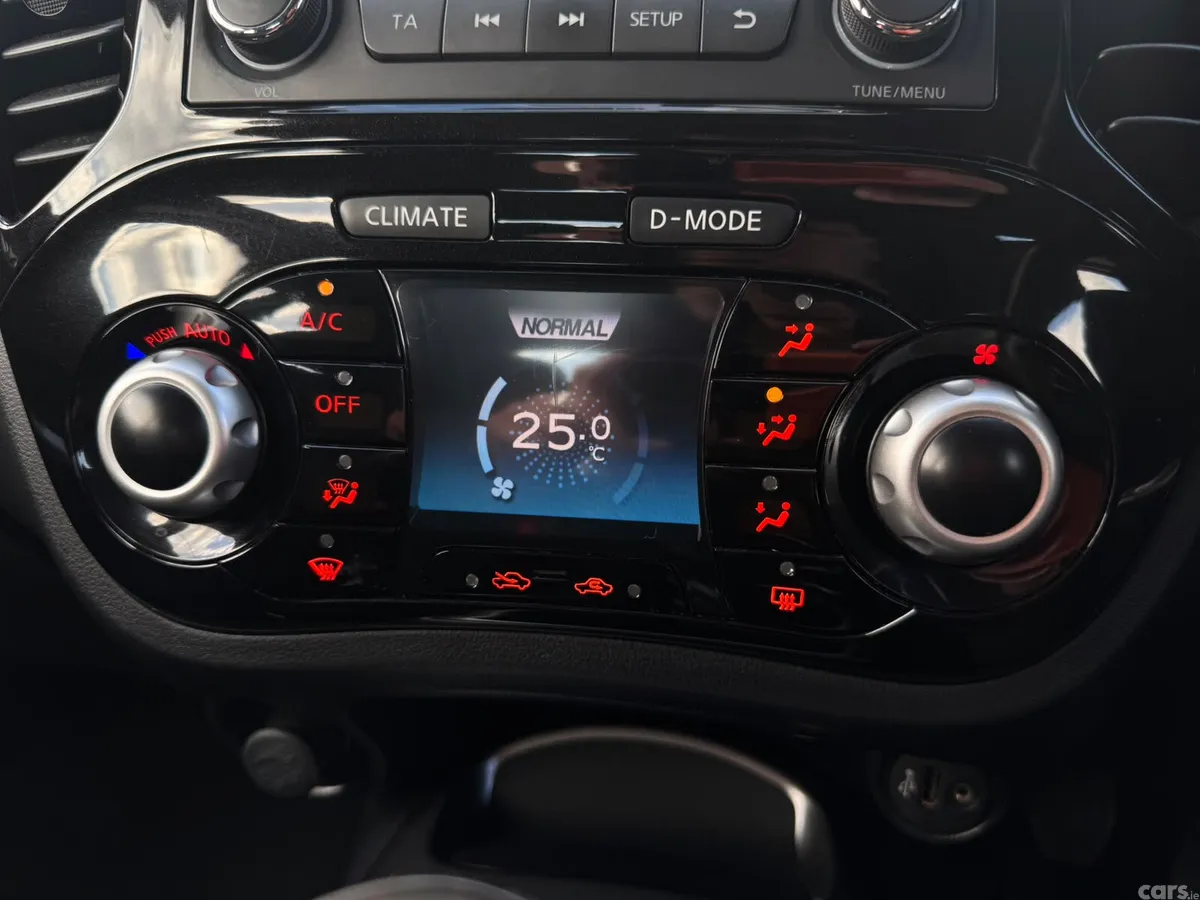 Nissan Juke SUV, Petrol, 2014, Silver
