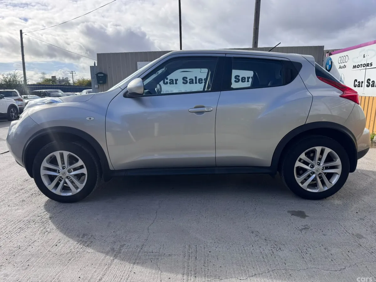 Nissan Juke SUV, Petrol, 2014, Silver