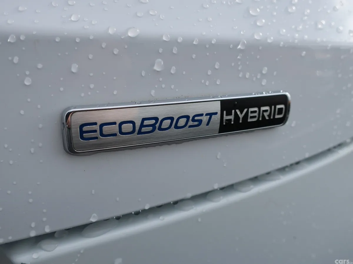 Ford Puma MPV, Petrol Hybrid, 2023, White
