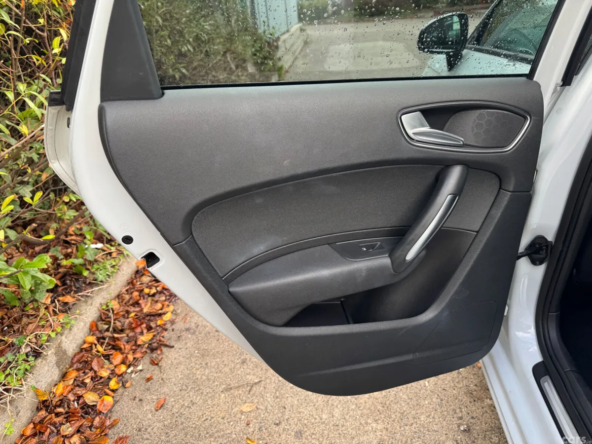 Audi A1 Hatchback, Petrol, 2014, White