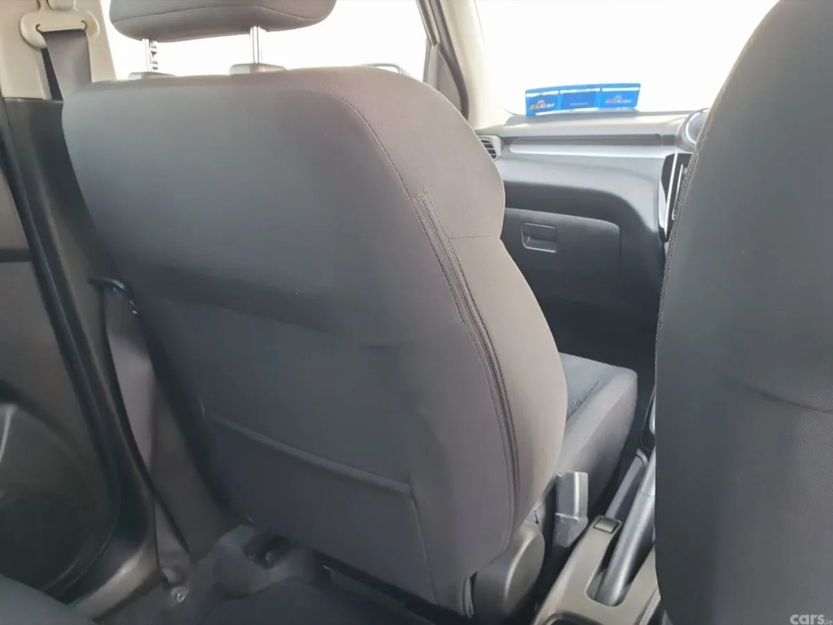 Suzuki Swift Hatchback, Petrol, 2022, White