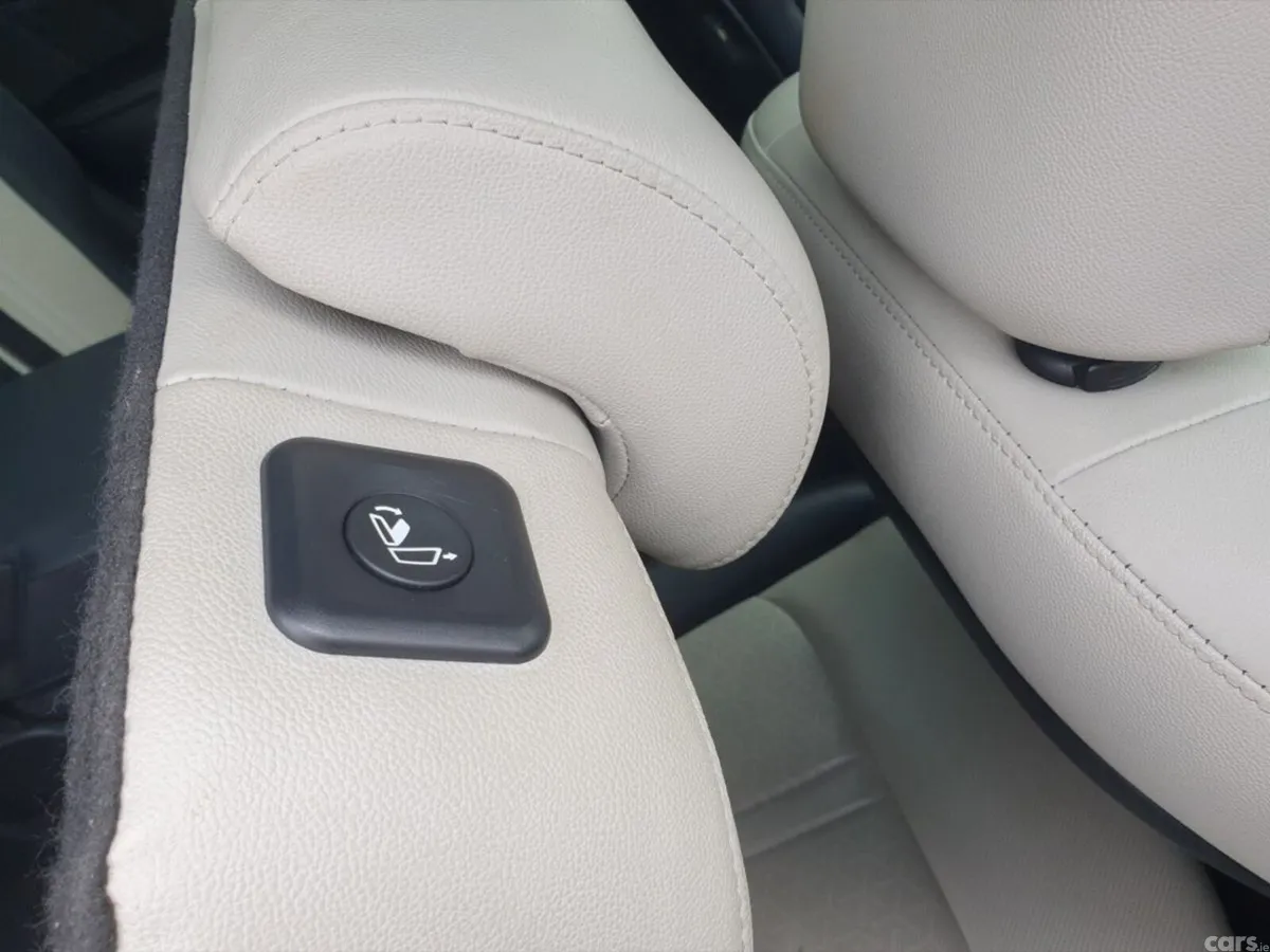 Kia Sorento SUV, Petrol Plug-in Hybrid, 2022, White