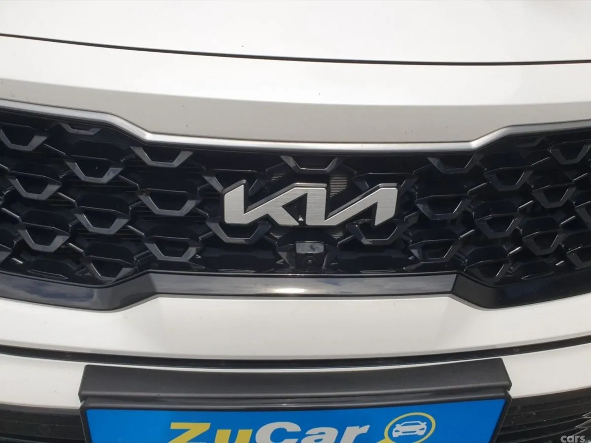 Kia Sorento SUV, Petrol Plug-in Hybrid, 2022, White