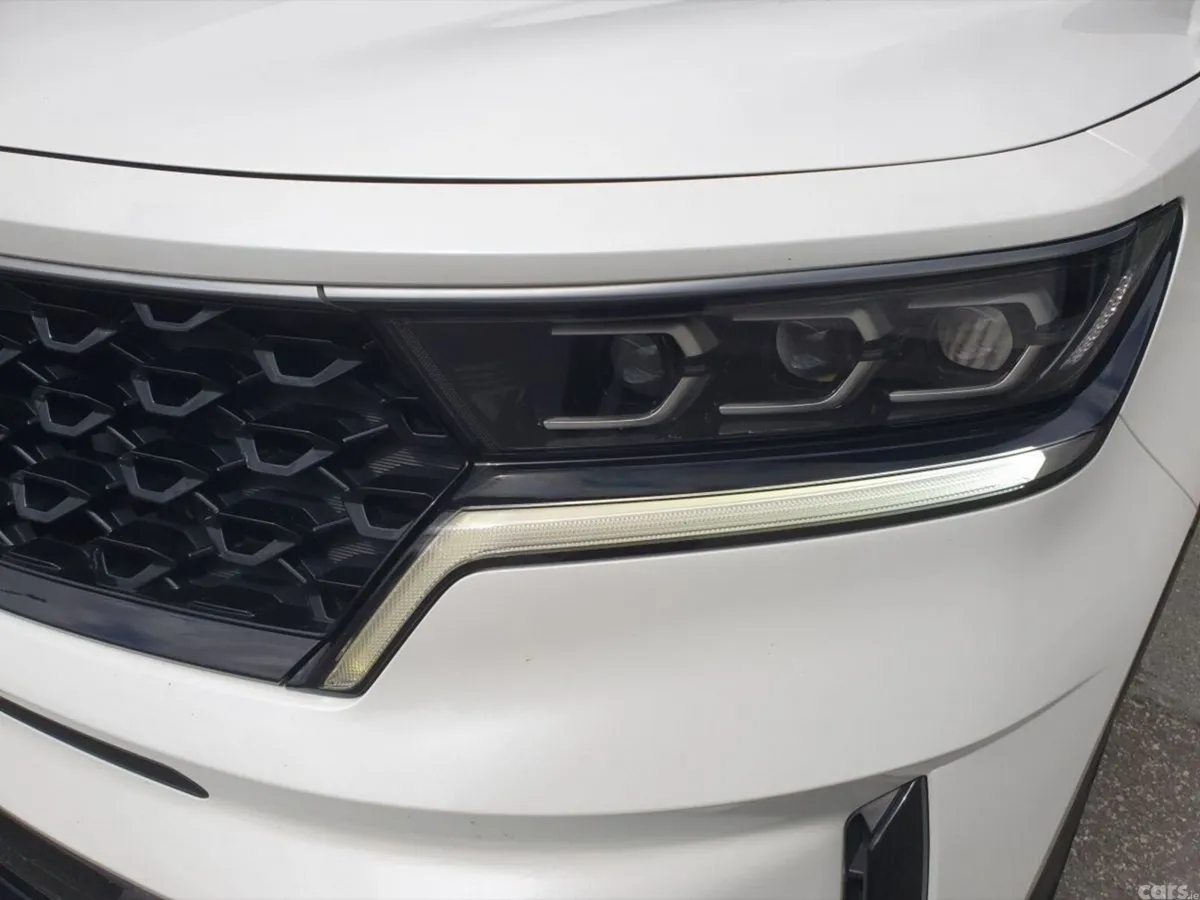 Kia Sorento SUV, Petrol Plug-in Hybrid, 2022, White