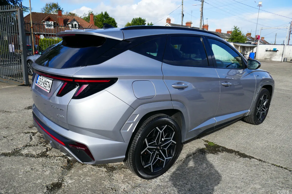 Hyundai Tucson SUV, Petrol Plug-in Hybrid, 2023, Silver