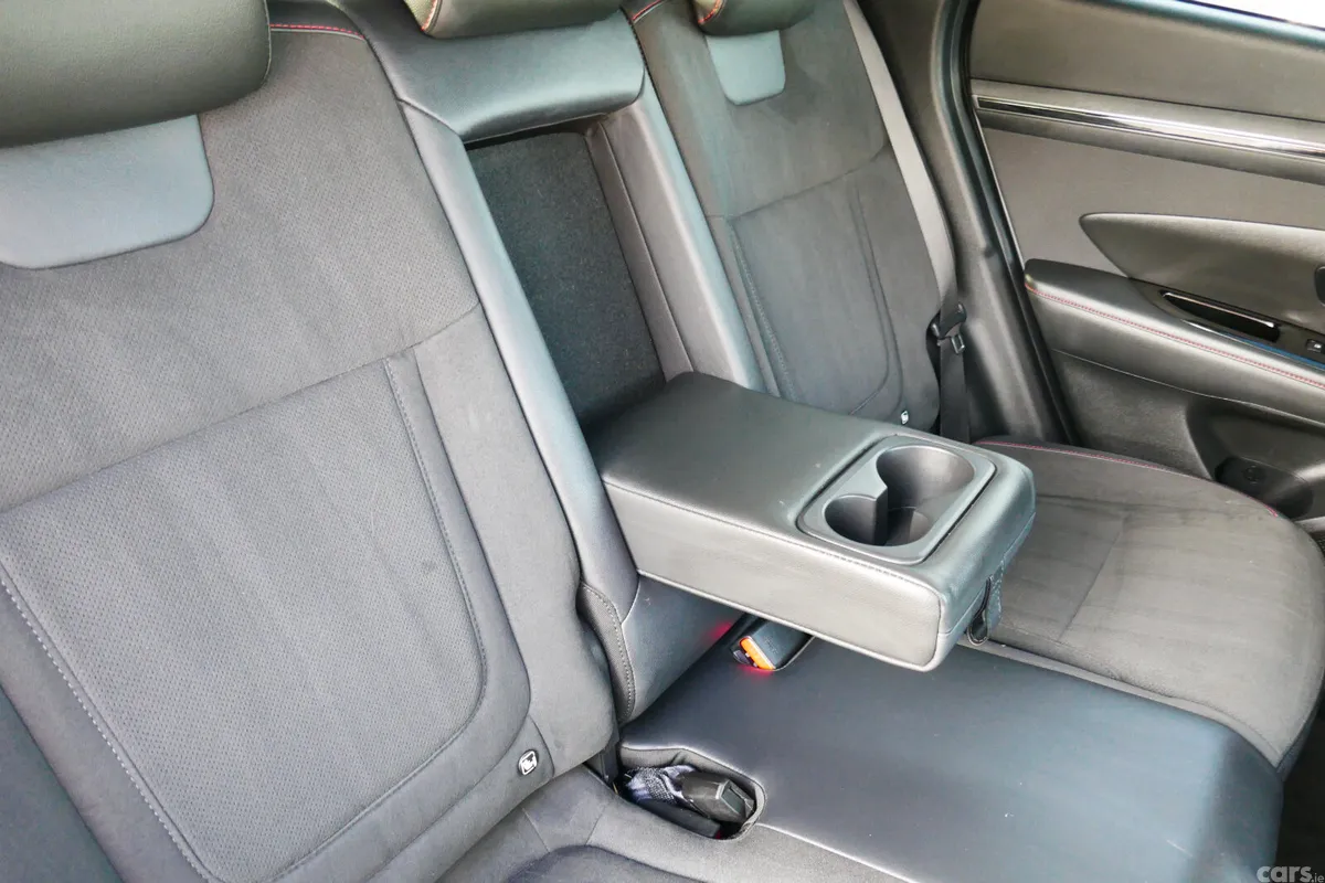 Hyundai Tucson SUV, Petrol Plug-in Hybrid, 2023, Silver