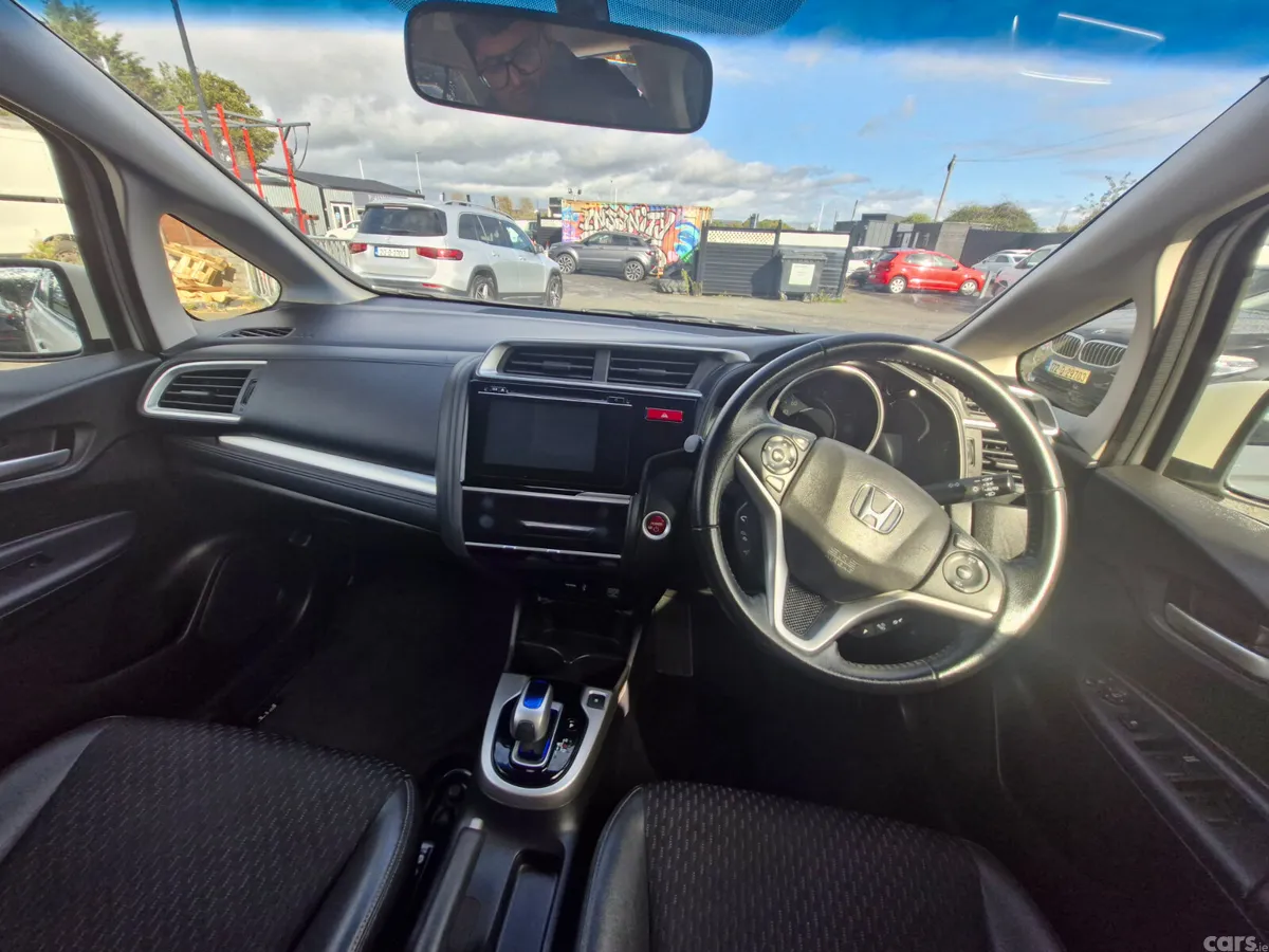 Honda Fit Hatchback, Petrol Hybrid, 2014, White