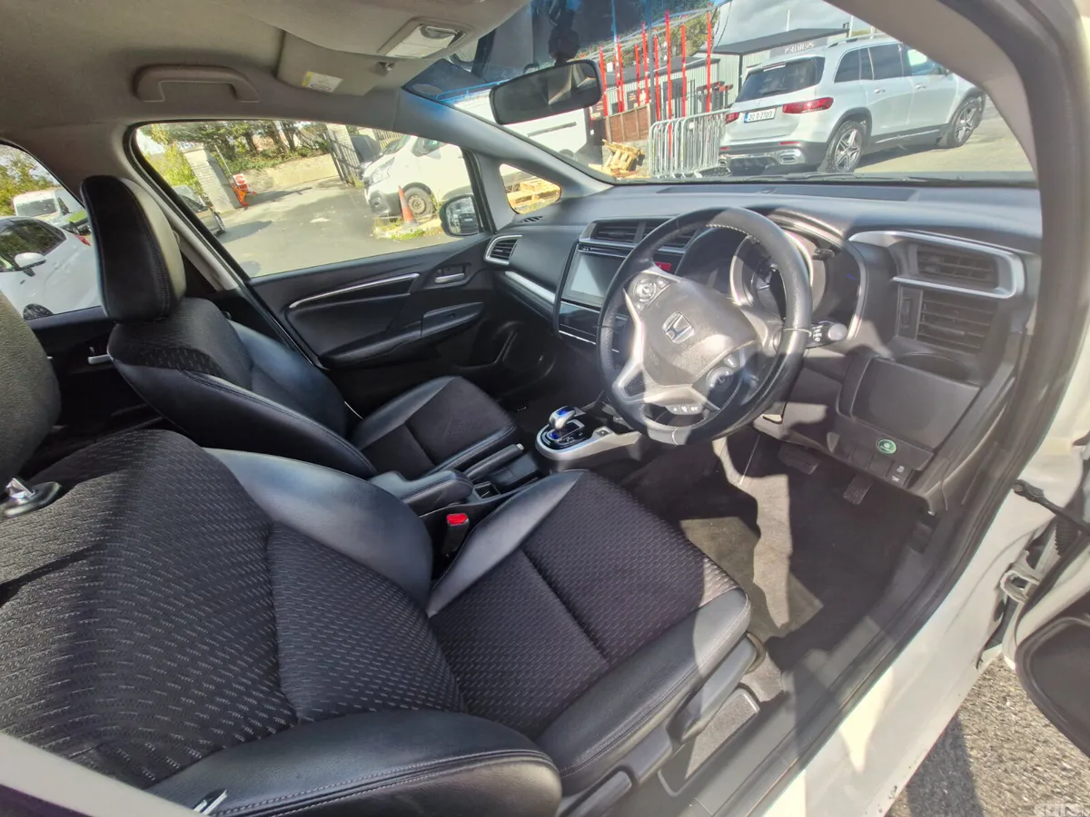 Honda Fit Hatchback, Petrol Hybrid, 2014, White