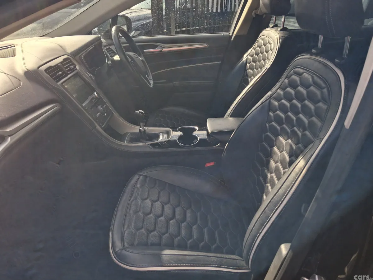 Ford Mondeo Saloon, Diesel, 2016, Black