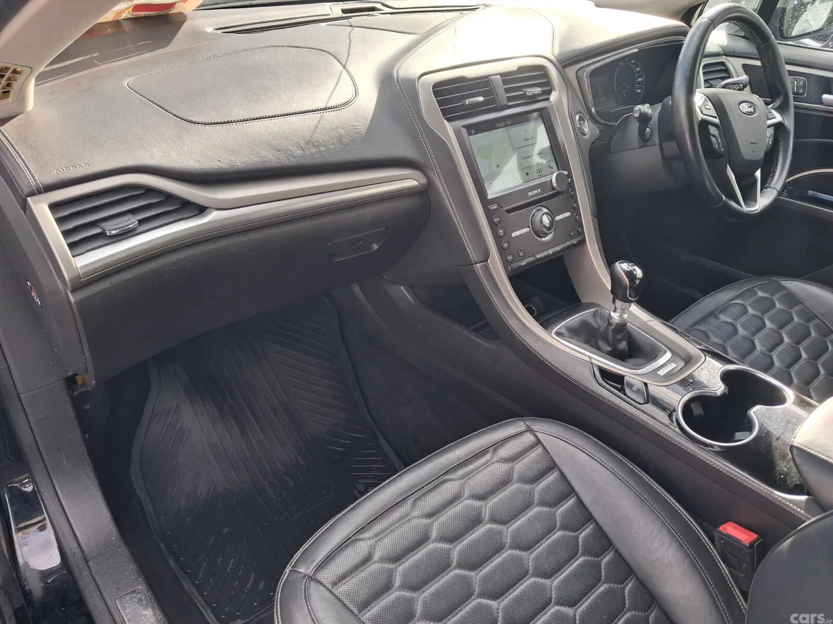 Ford Mondeo Saloon, Diesel, 2016, Black