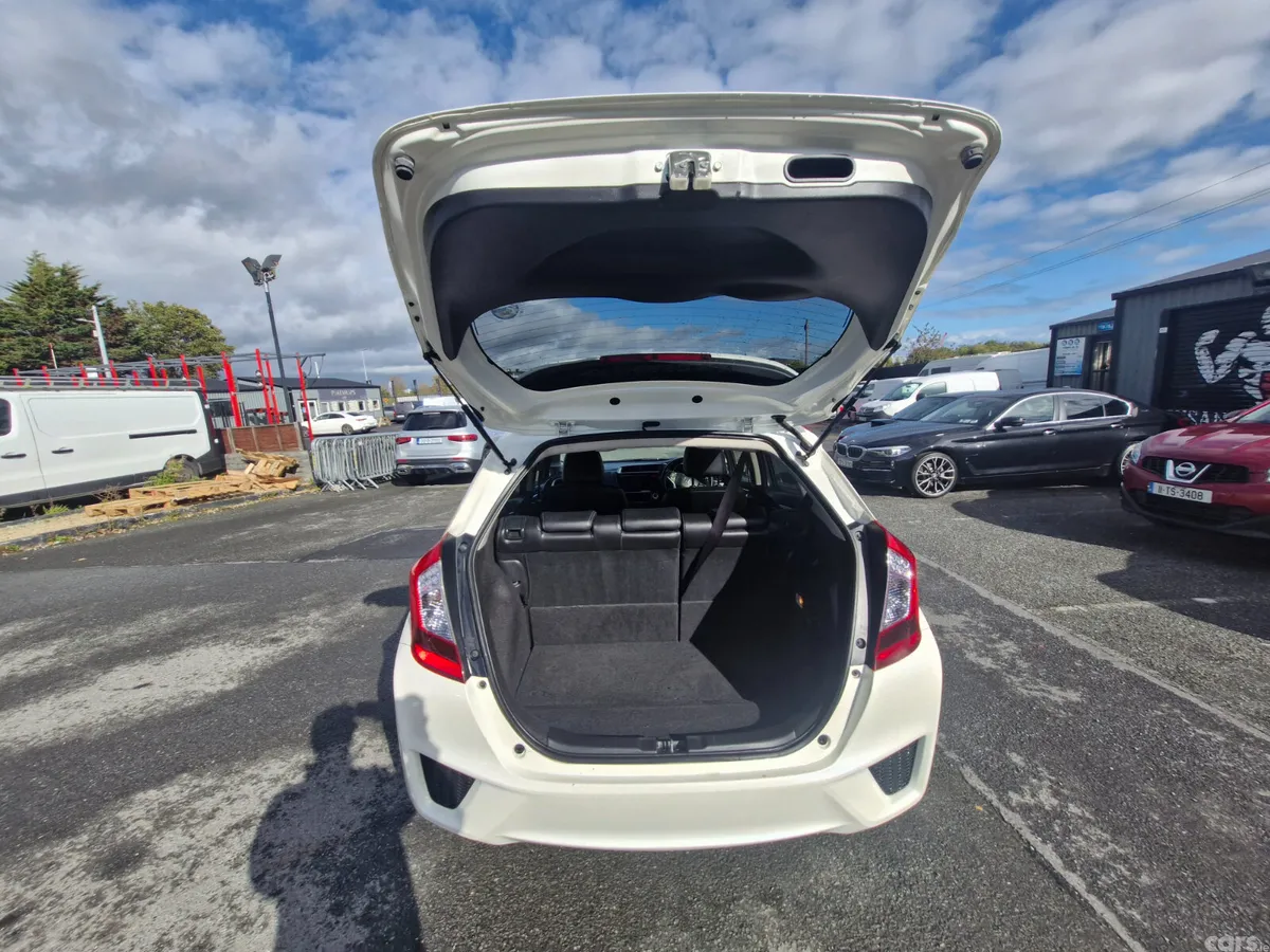 Honda Fit Hatchback, Petrol Hybrid, 2014, White