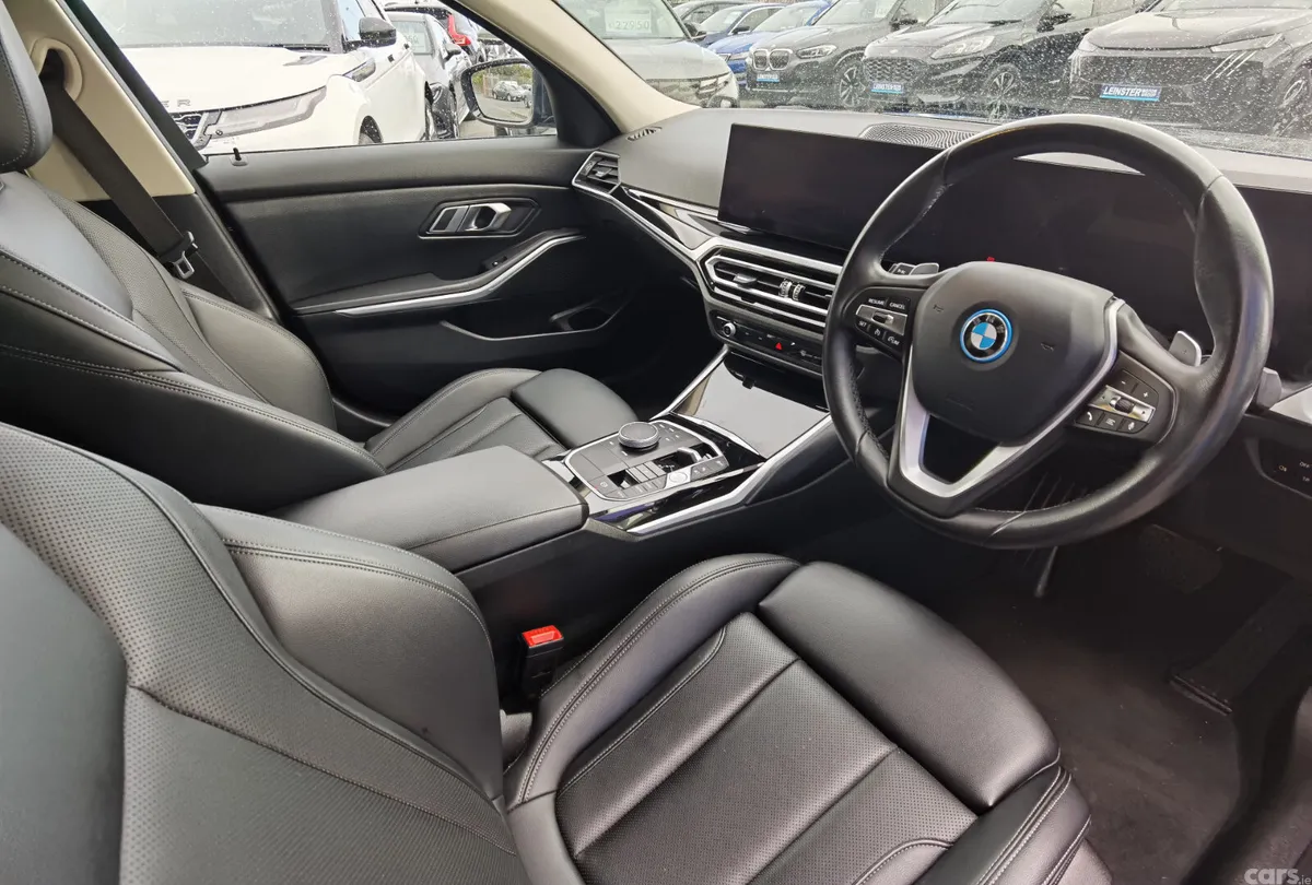 BMW 3-Series Saloon, Petrol Plug-in Hybrid, 2023, Black